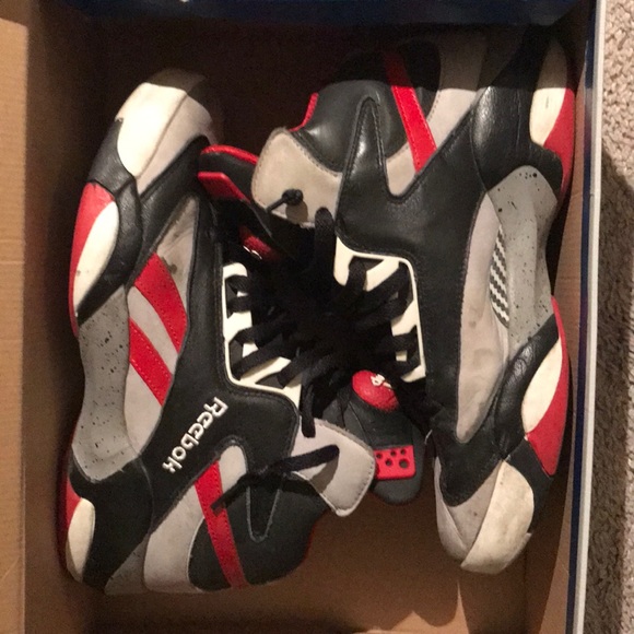 Reebok Other - Shaq Attaq Pumps